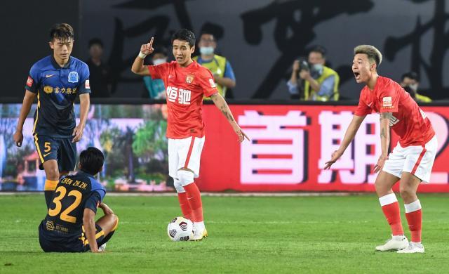 开云体育下载-卡帅最怕“汽油桶”被点燃 称下午开球对双方是考验